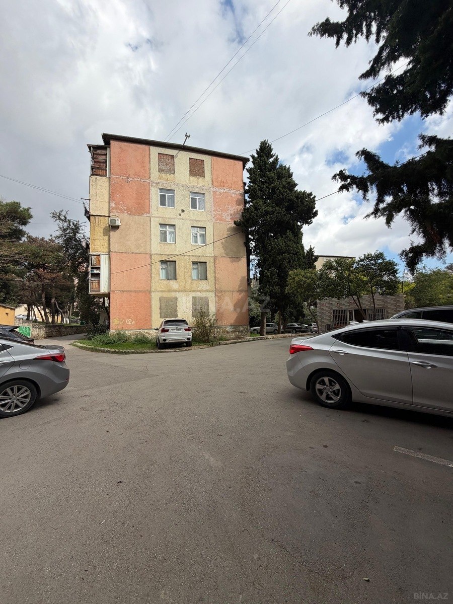 2 otaqlı Köhnə tikili, Memar Əcəmi m., Bakı