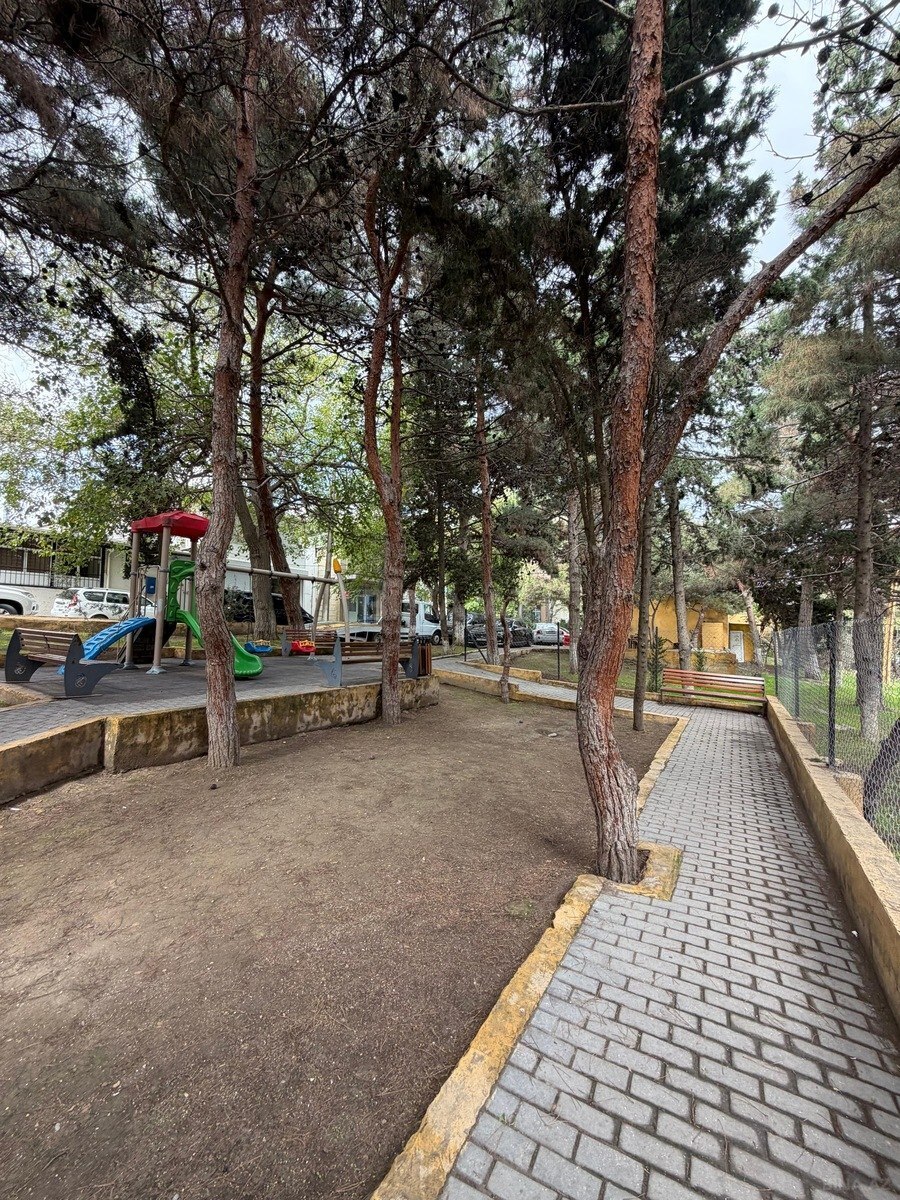 2 otaqlı Köhnə tikili, Memar Əcəmi m., Bakı