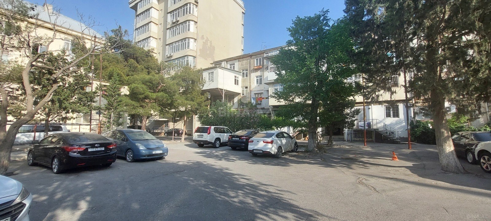 2 otaqlı Köhnə tikili, Gənclik m., Bakı