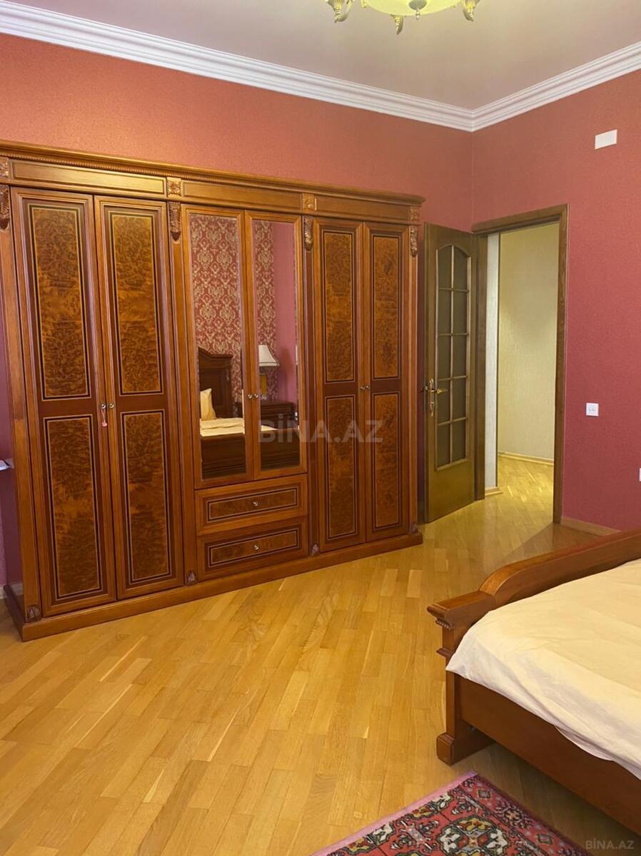 4 otaqlı Yeni tikili, Nizami m., Bakı
