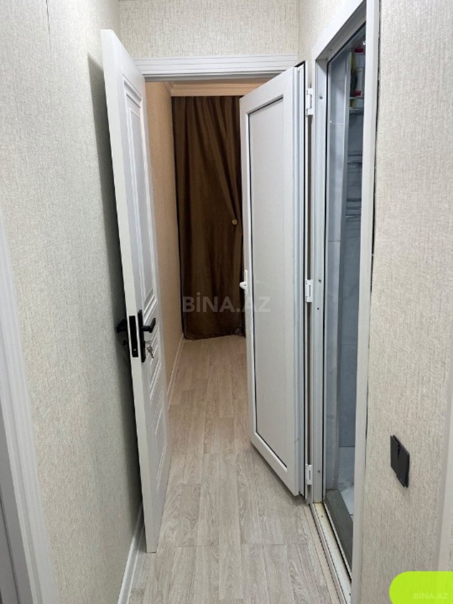3 otaqlı Köhnə tikili, Elmlər Akademiyası m., Bakı