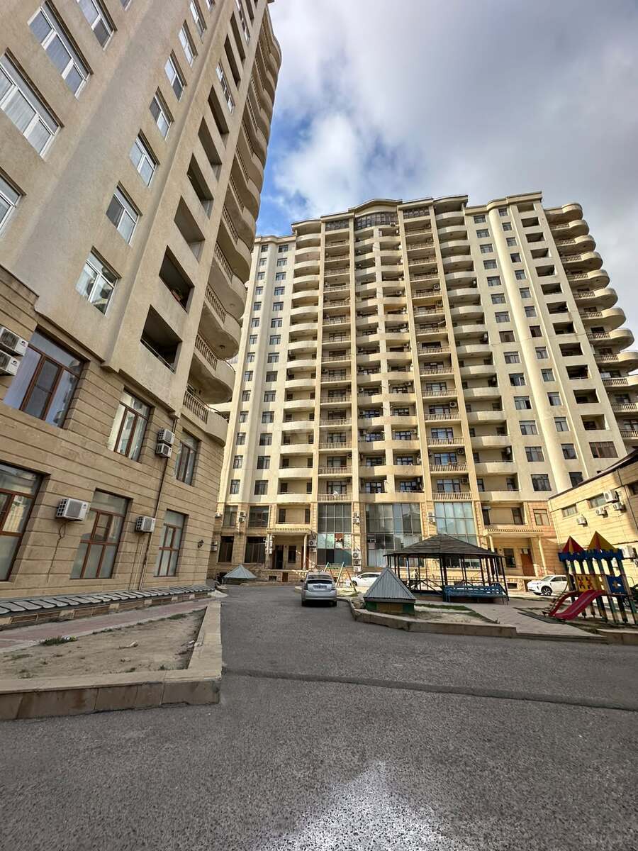 3 otaqlı Yeni tikili, 8 Noyabr m., Bakı