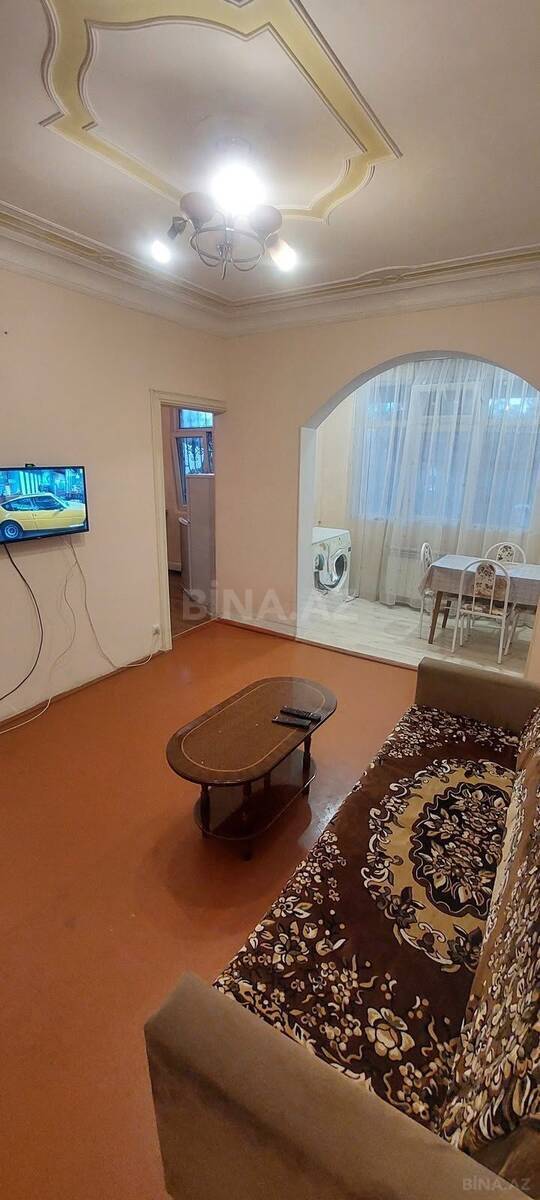 2 otaqlı Köhnə tikili, Gənclik m., Bakı