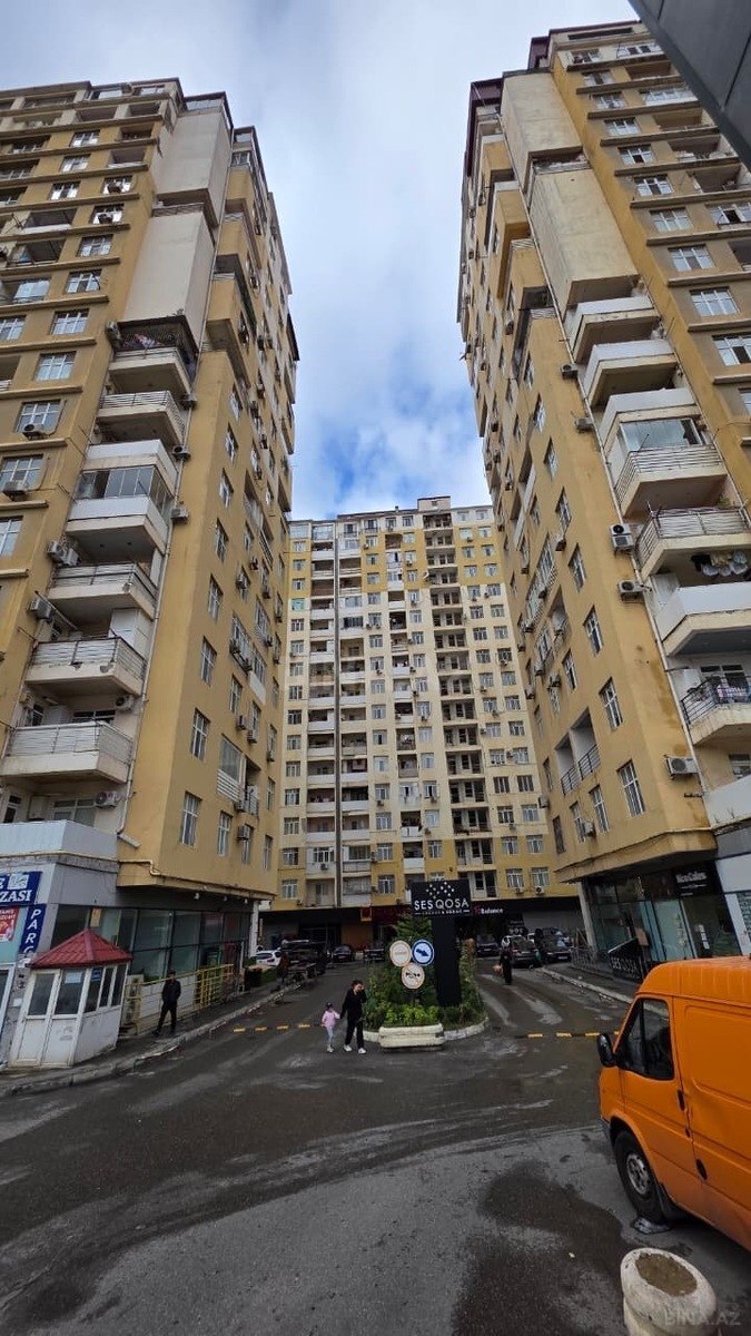 3 otaqlı Yeni tikili, Həzi Aslanov m., Bakı