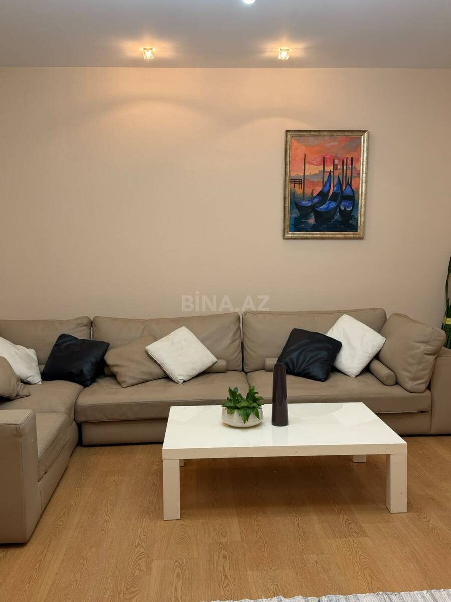 3 otaqlı Yeni tikili, 8 Noyabr m., Bakı