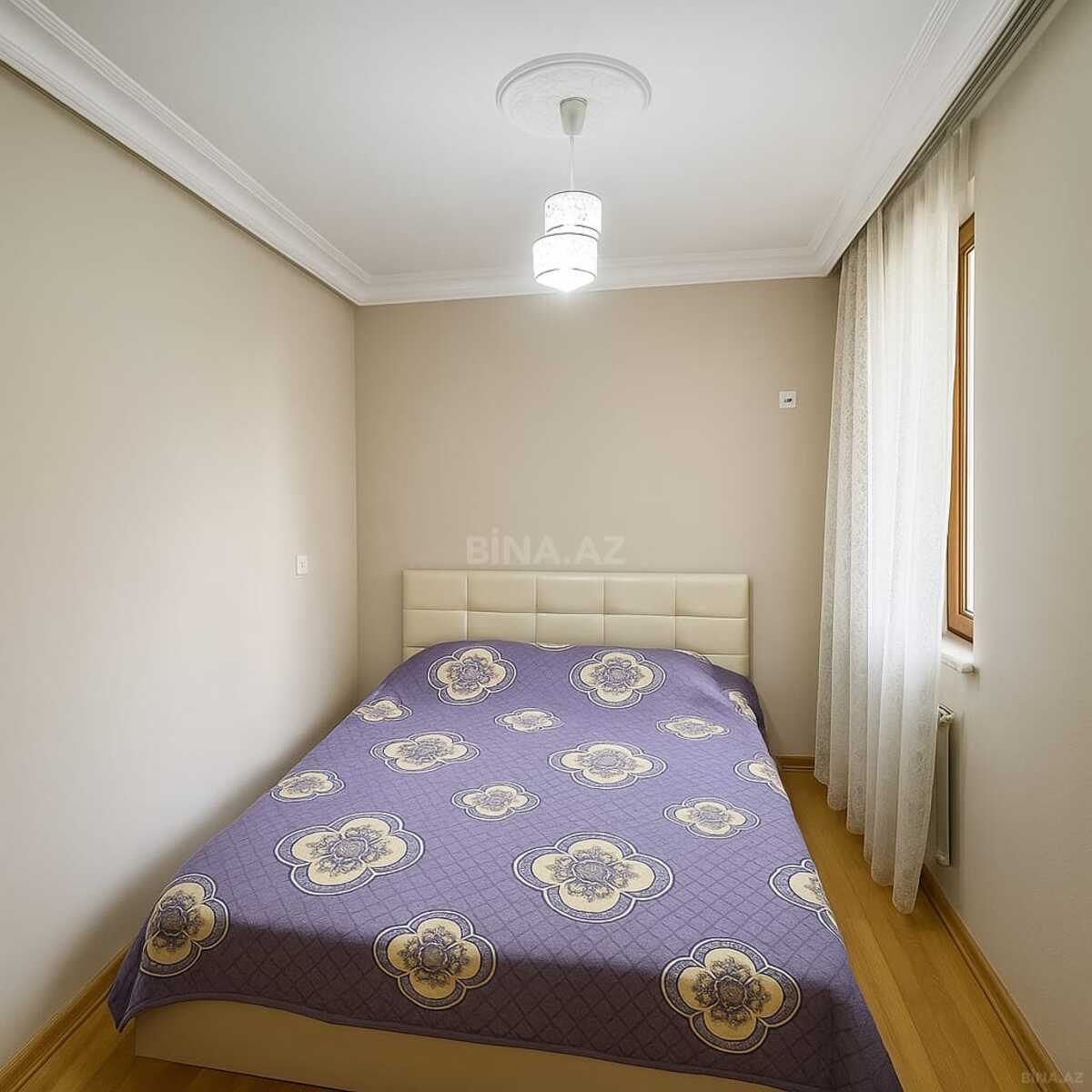 3 otaqlı Köhnə tikili, Binəqədi r., Bakı