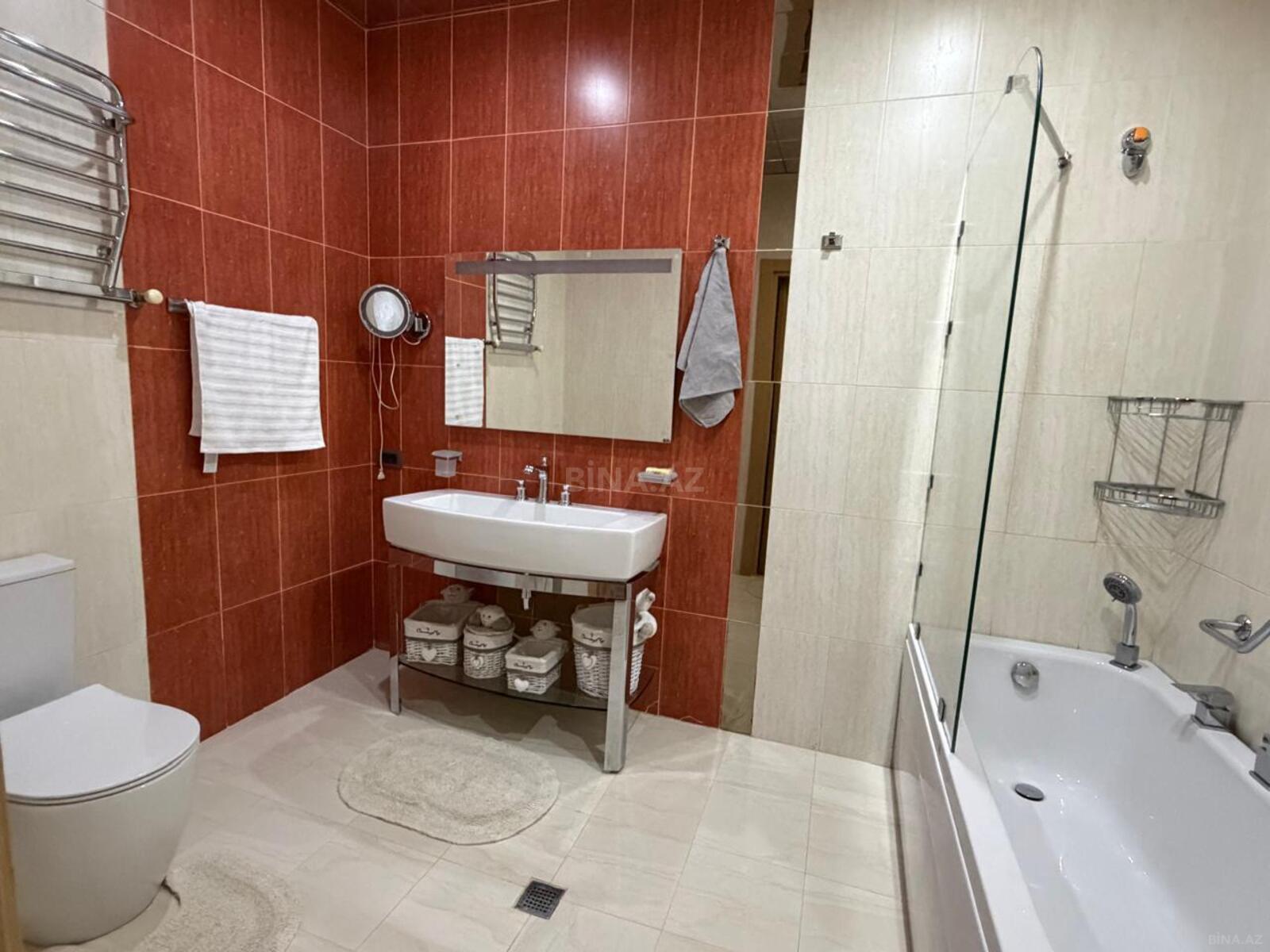 3 otaqlı Yeni tikili, 28 May m., Bakı