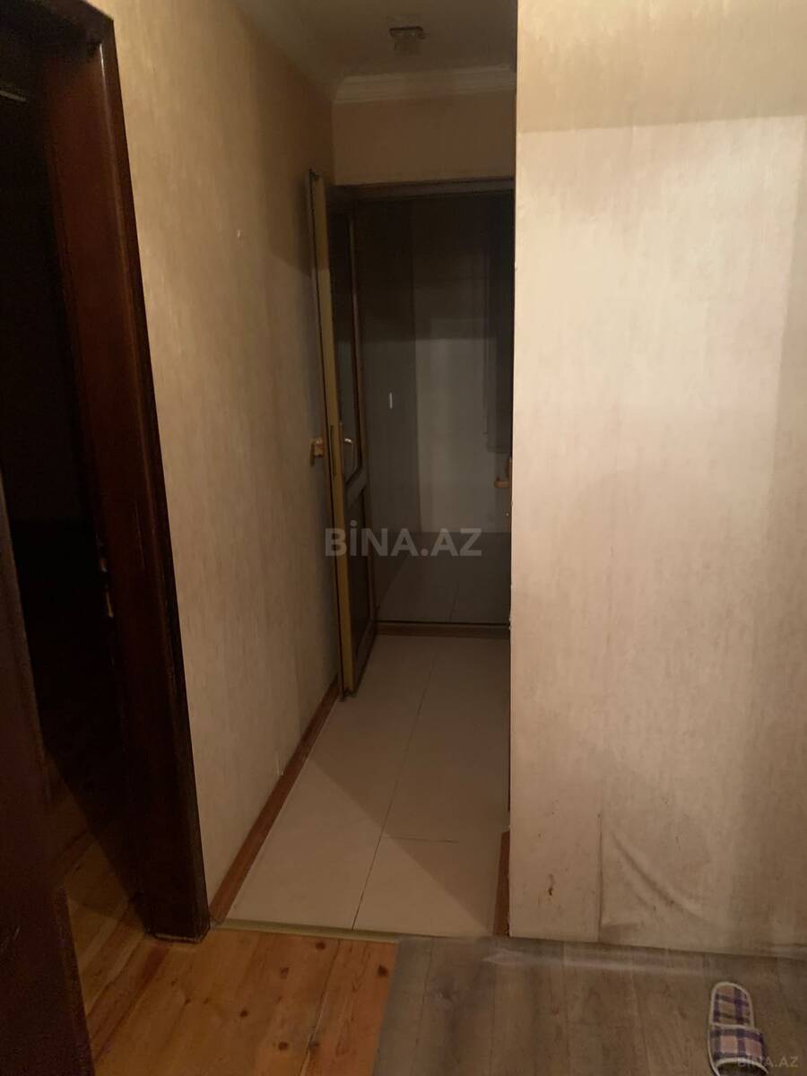 3 otaqlı Köhnə tikili, Həzi Aslanov m., Bakı