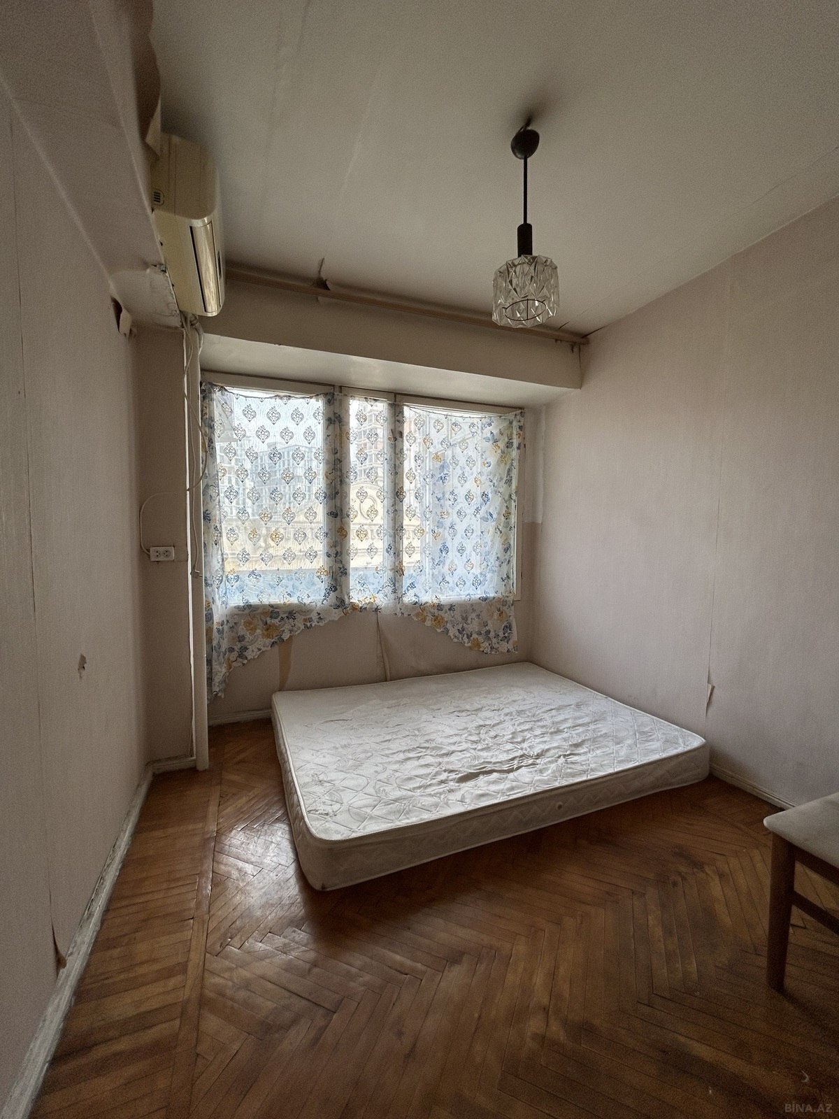 1 otaqlı Köhnə tikili, Gənclik m., Bakı