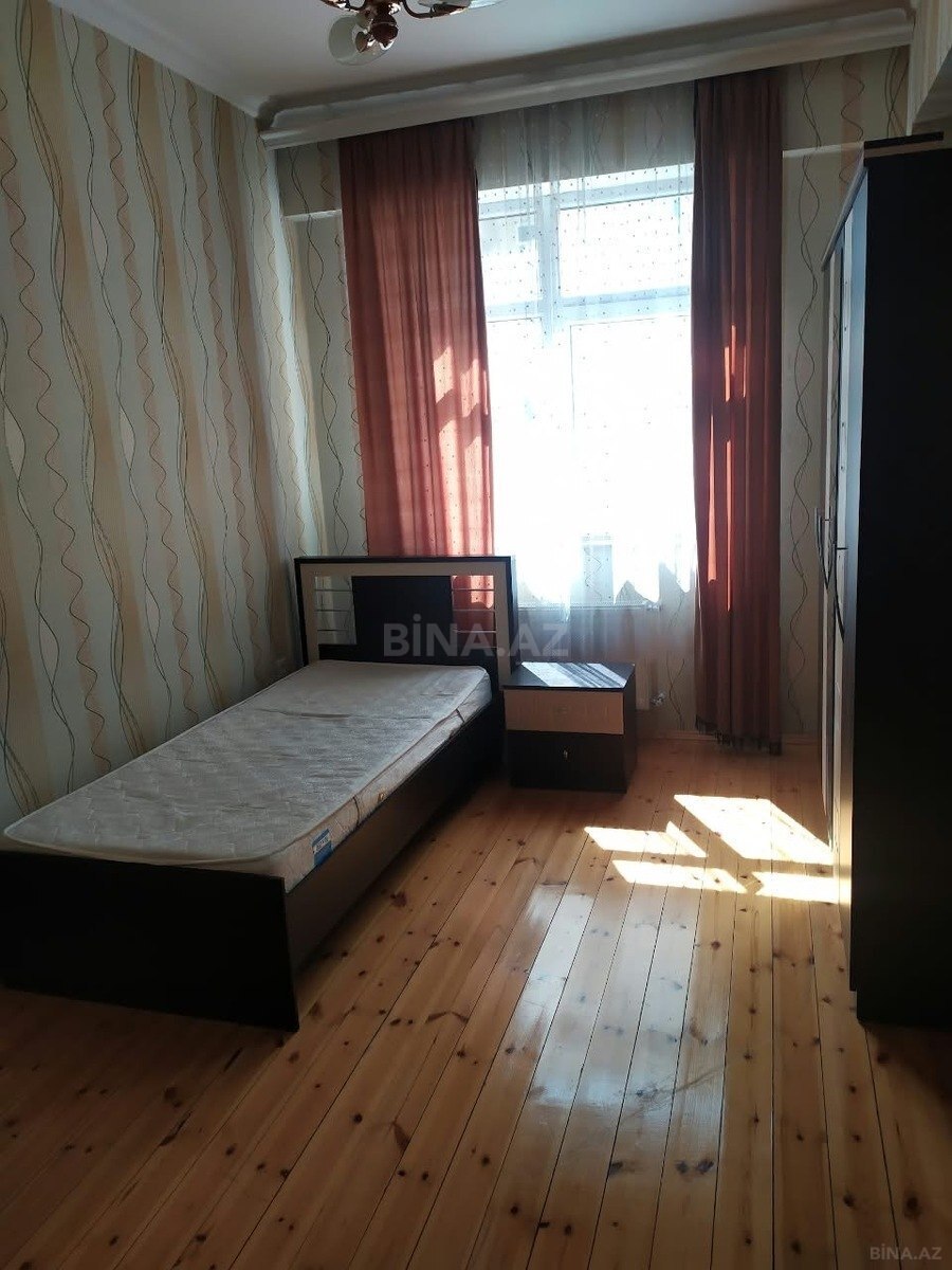 3 otaqlı Yeni tikili, Şah İsmayıl Xətai m., Bakı