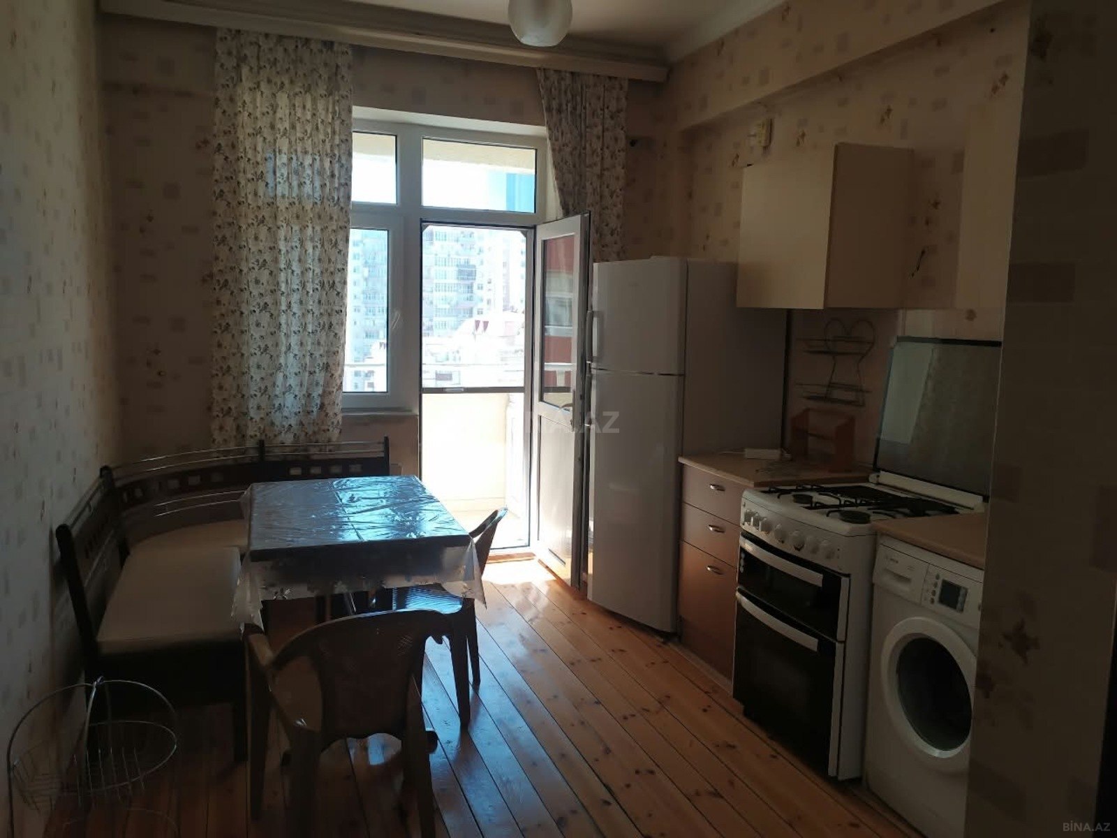 3 otaqlı Yeni tikili, Şah İsmayıl Xətai m., Bakı
