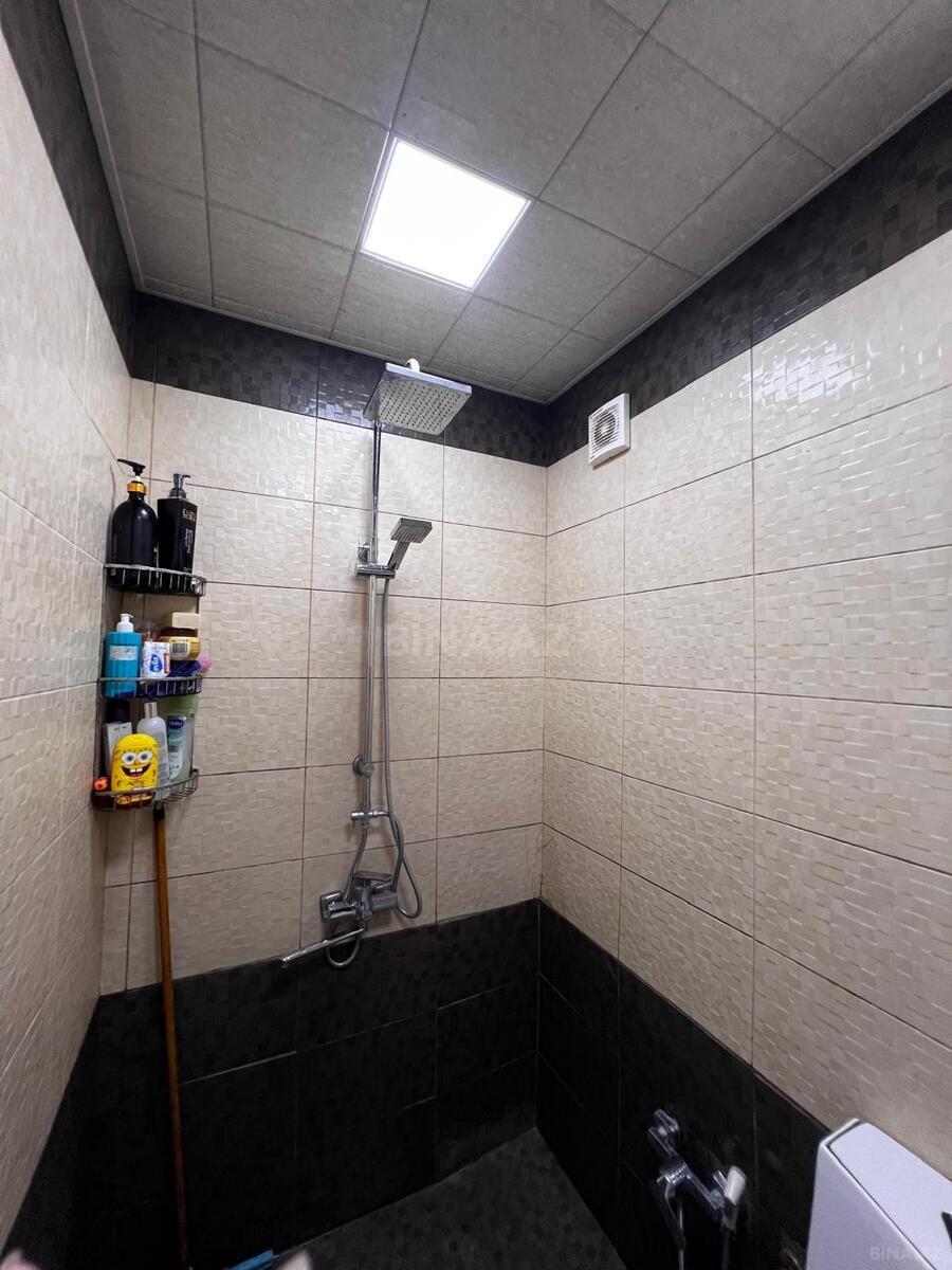 3 otaqlı Köhnə tikili, Memar Əcəmi m., Bakı