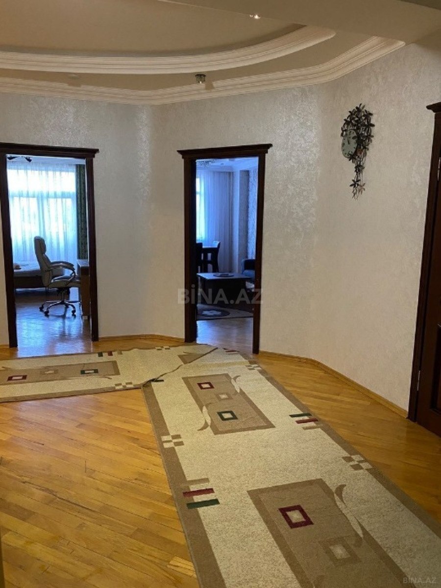 3 otaqlı Yeni tikili, 8 Noyabr m., Bakı