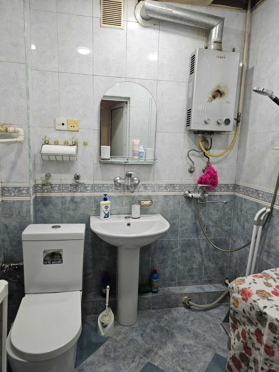 3 otaqlı Köhnə tikili, 28 May m., Bakı