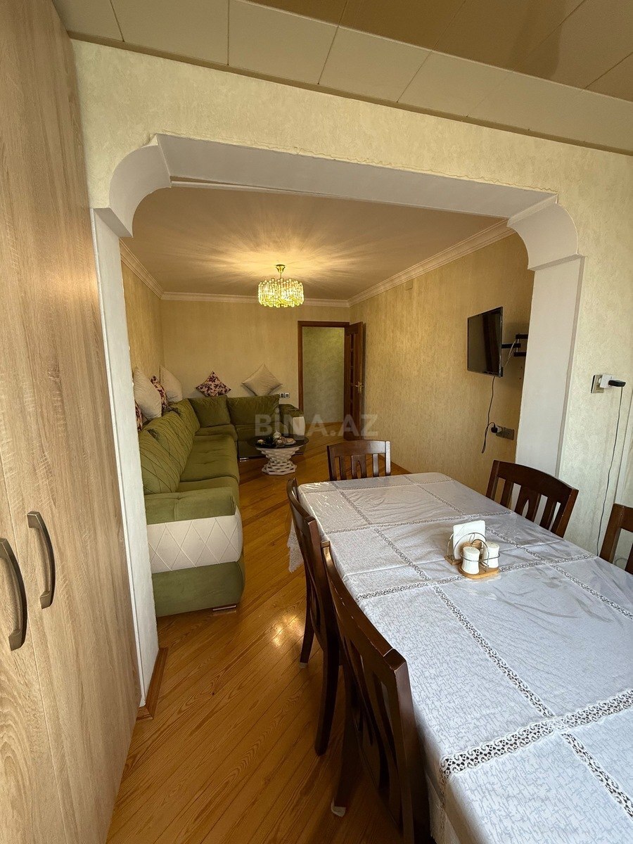 2 otaqlı Köhnə tikili, Neftçilər m., Bakı