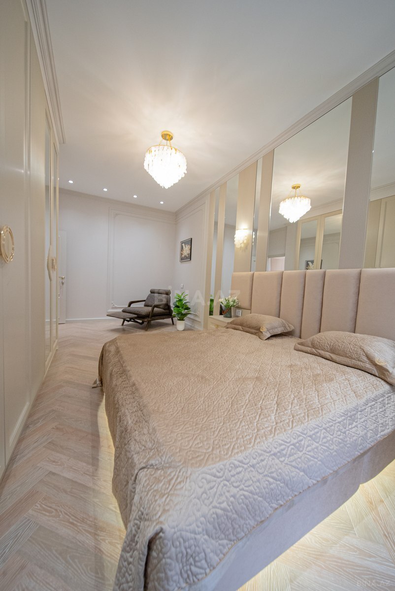 3 otaqlı Yeni tikili, Şah İsmayıl Xətai m., Bakı
