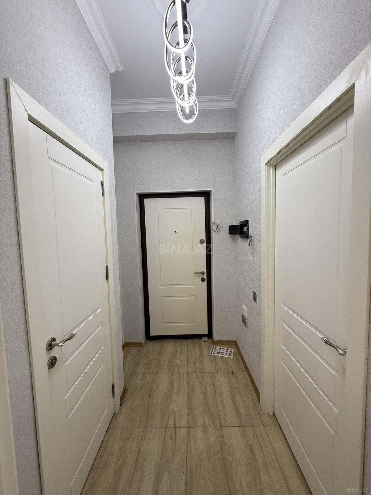 2 otaqlı Yeni tikili, Xırdalan