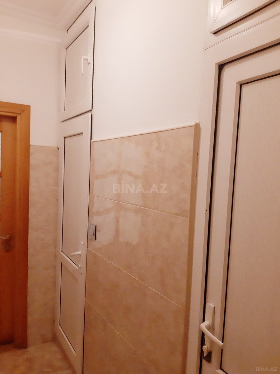 2 otaqlı Köhnə tikili, Memar Əcəmi m., Bakı