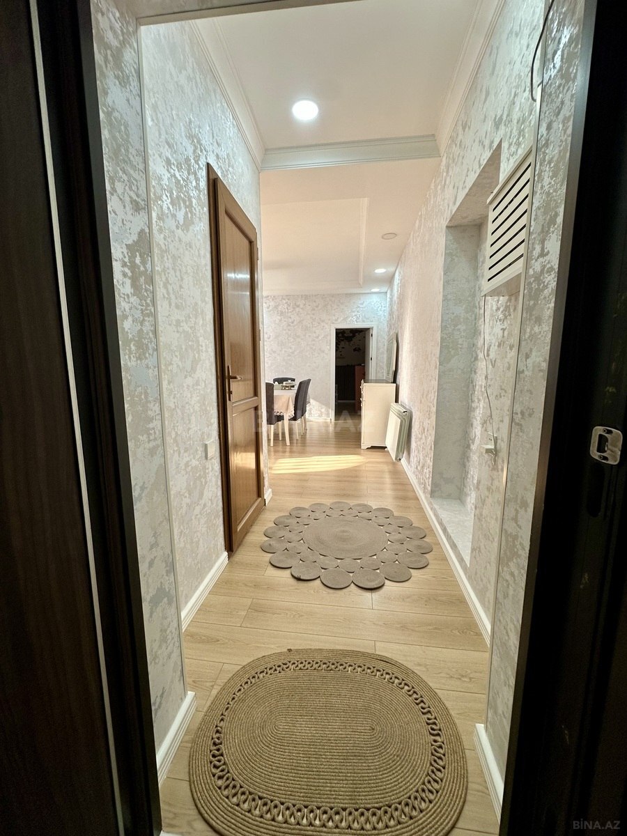3 otaqlı Yeni tikili, Xırdalan