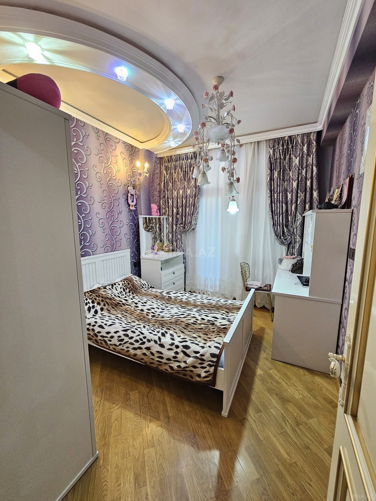 3 otaqlı Yeni tikili, 7-ci mikrorayon q., Bakı
