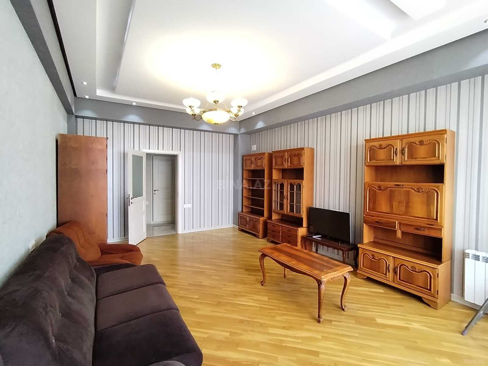 3 otaqlı Yeni tikili, Nizami m., Bakı