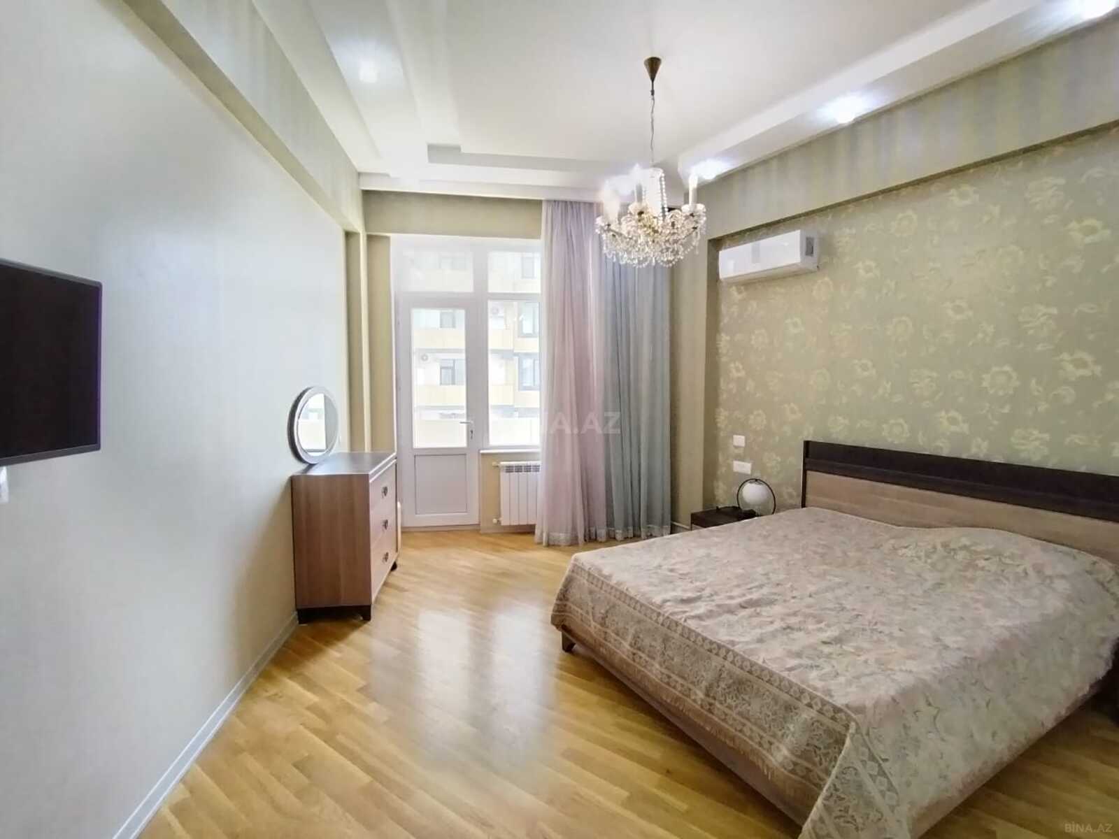 3 otaqlı Yeni tikili, Nizami m., Bakı