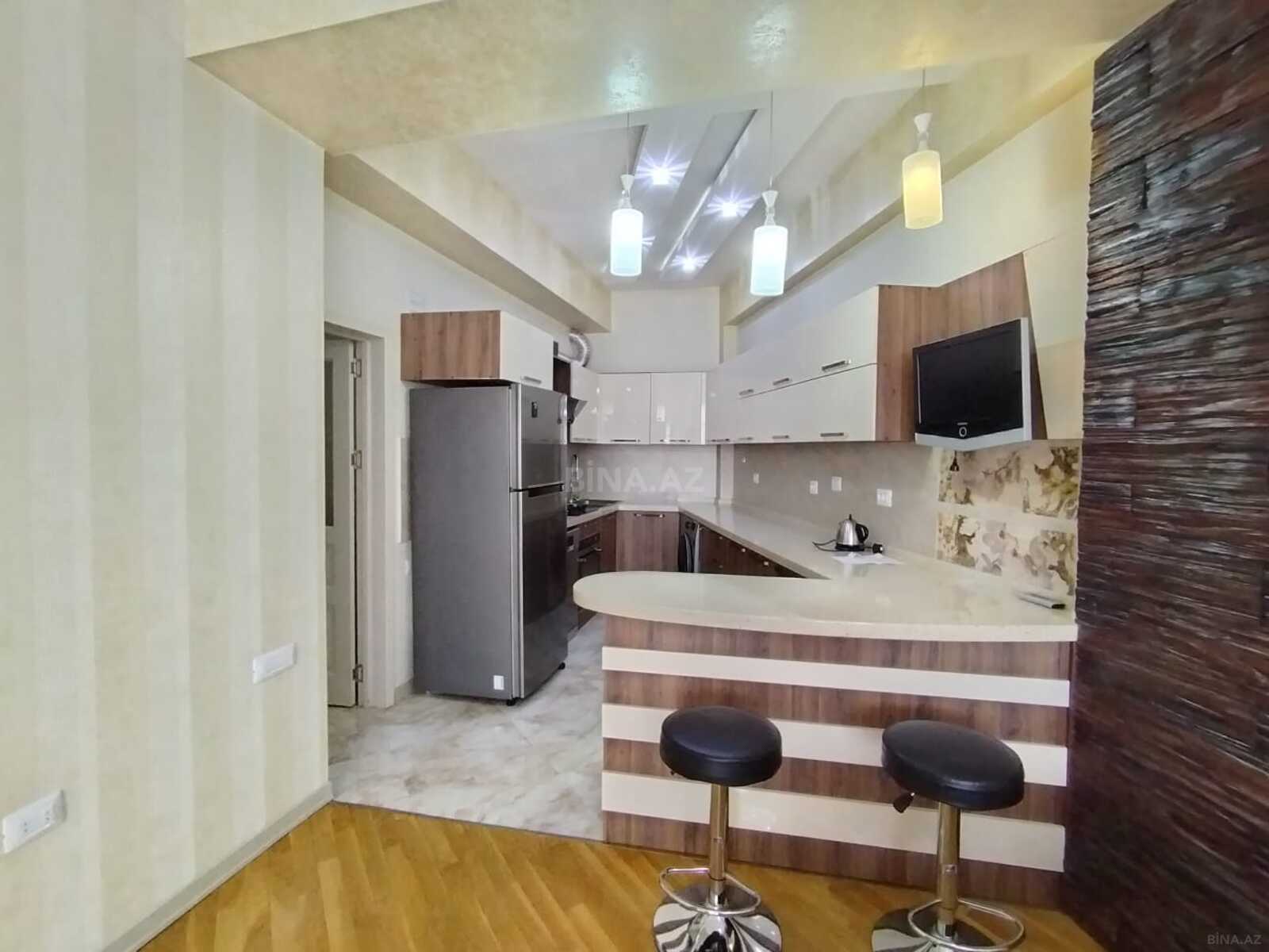 3 otaqlı Yeni tikili, Nizami m., Bakı