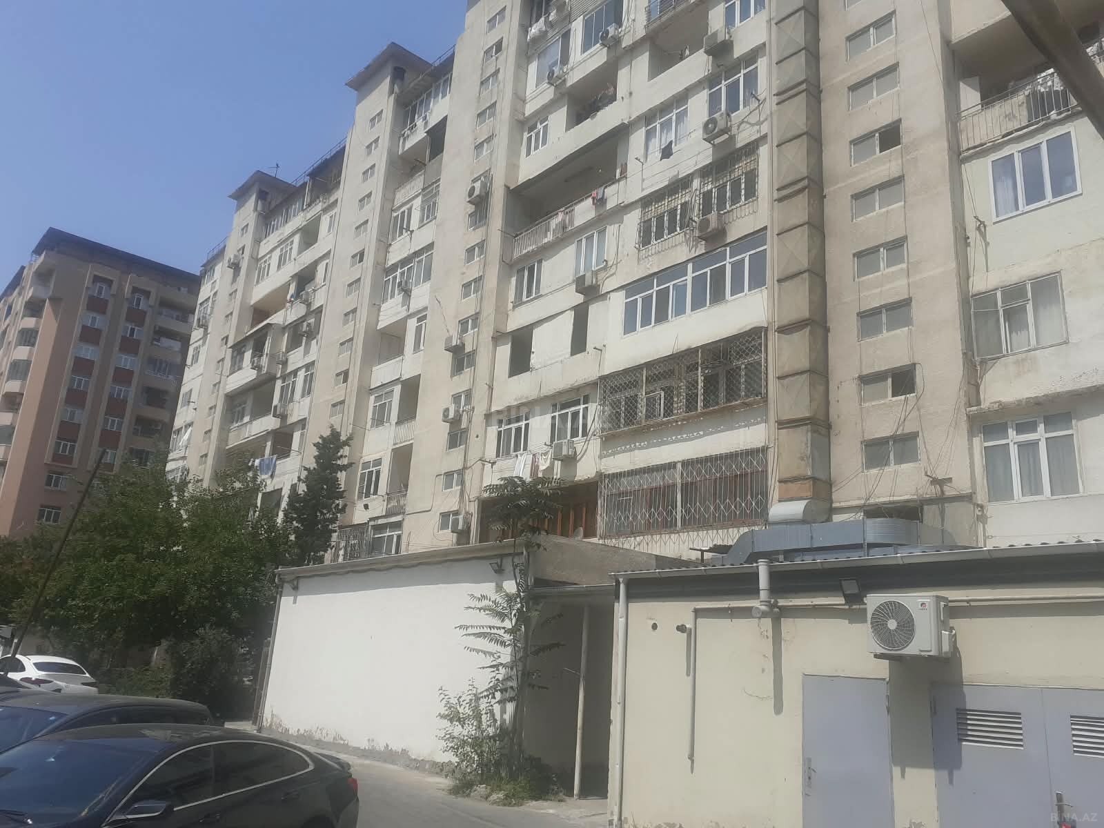 2 otaqlı Köhnə tikili, Şah İsmayıl Xətai m., Bakı