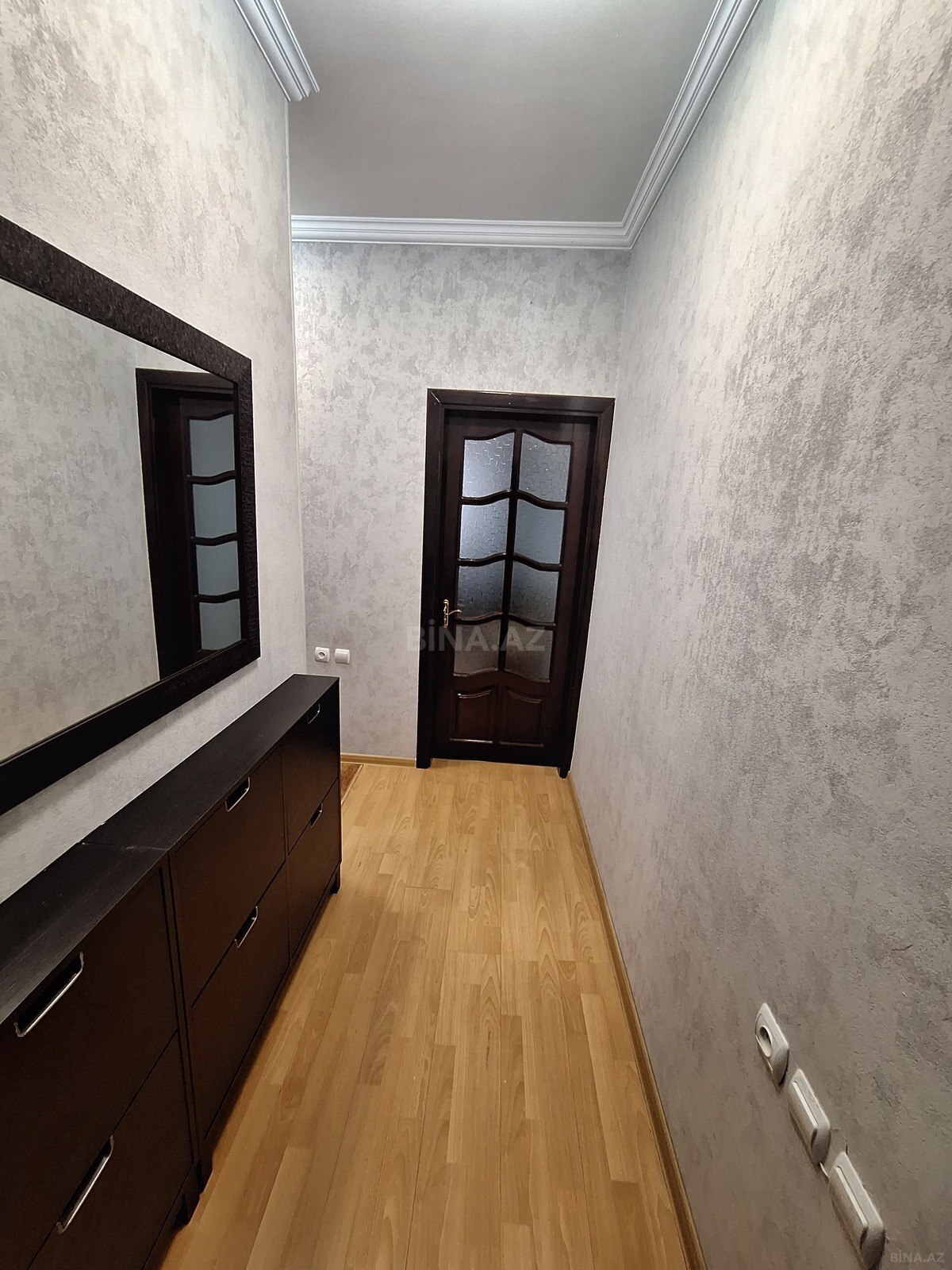 1 otaqlı Köhnə tikili, 8-ci mikrorayon q., Bakı