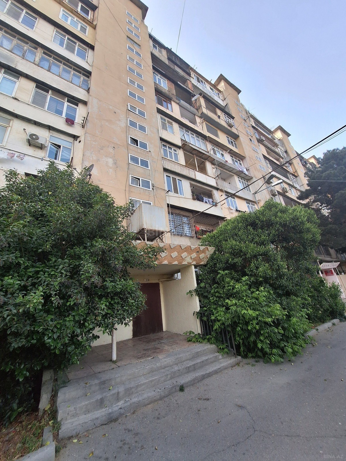 3 otaqlı Köhnə tikili, 8-ci mikrorayon q., Bakı