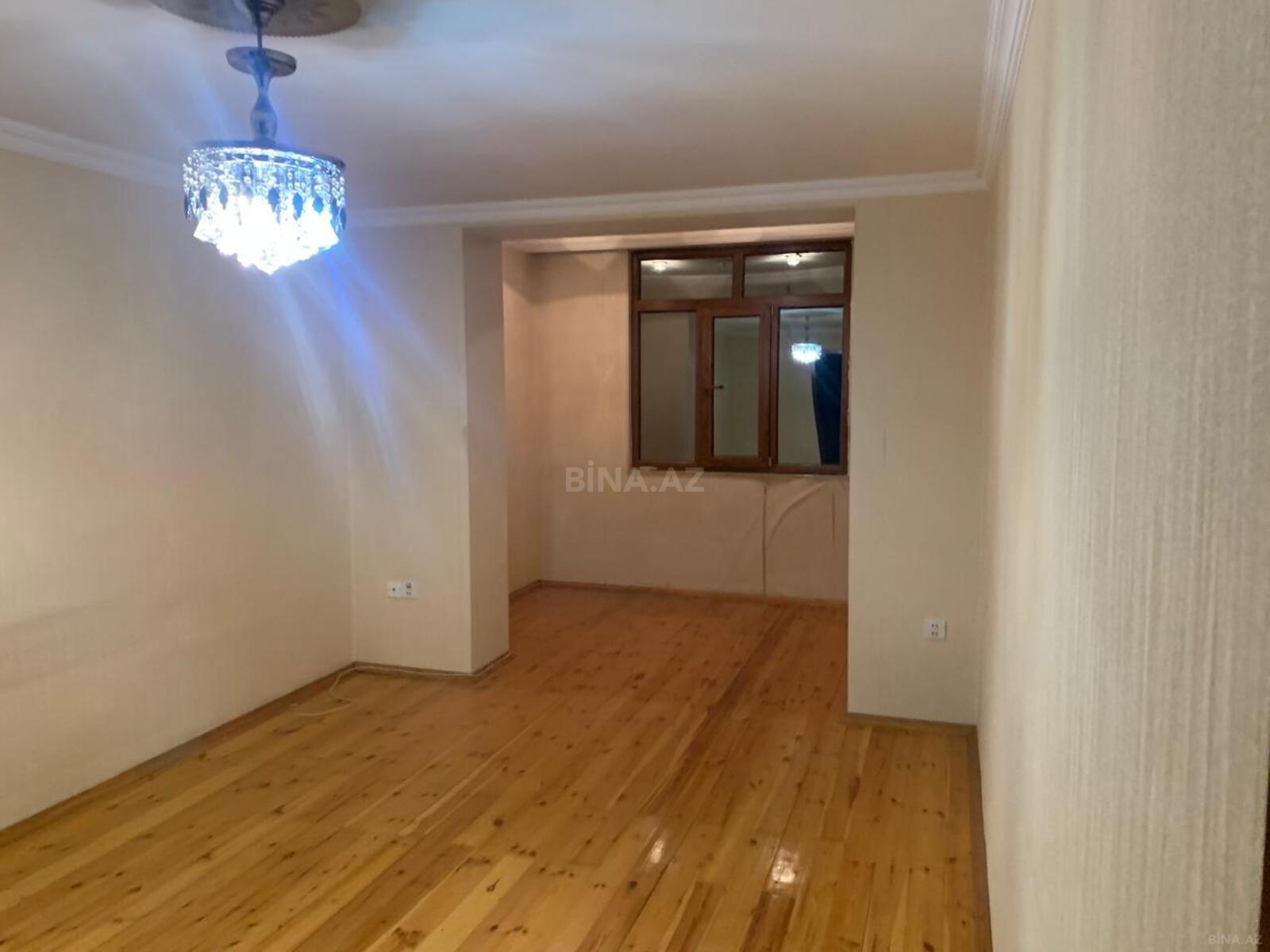 3 otaqlı Köhnə tikili, Həzi Aslanov m., Bakı