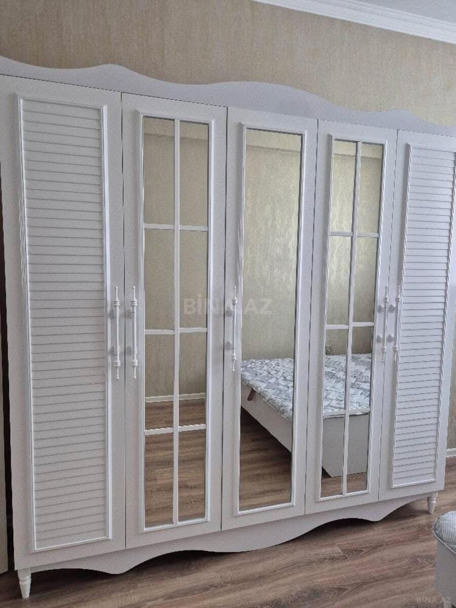 3 otaqlı Yeni tikili, Elmlər Akademiyası m., Bakı