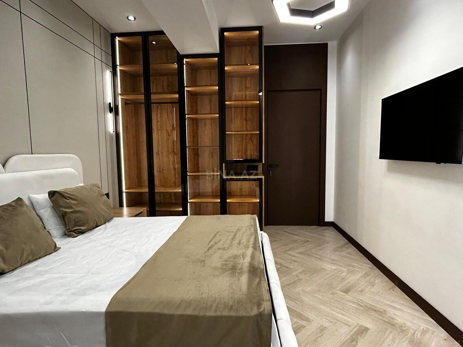 3 otaqlı Yeni tikili, Şah İsmayıl Xətai m., Bakı