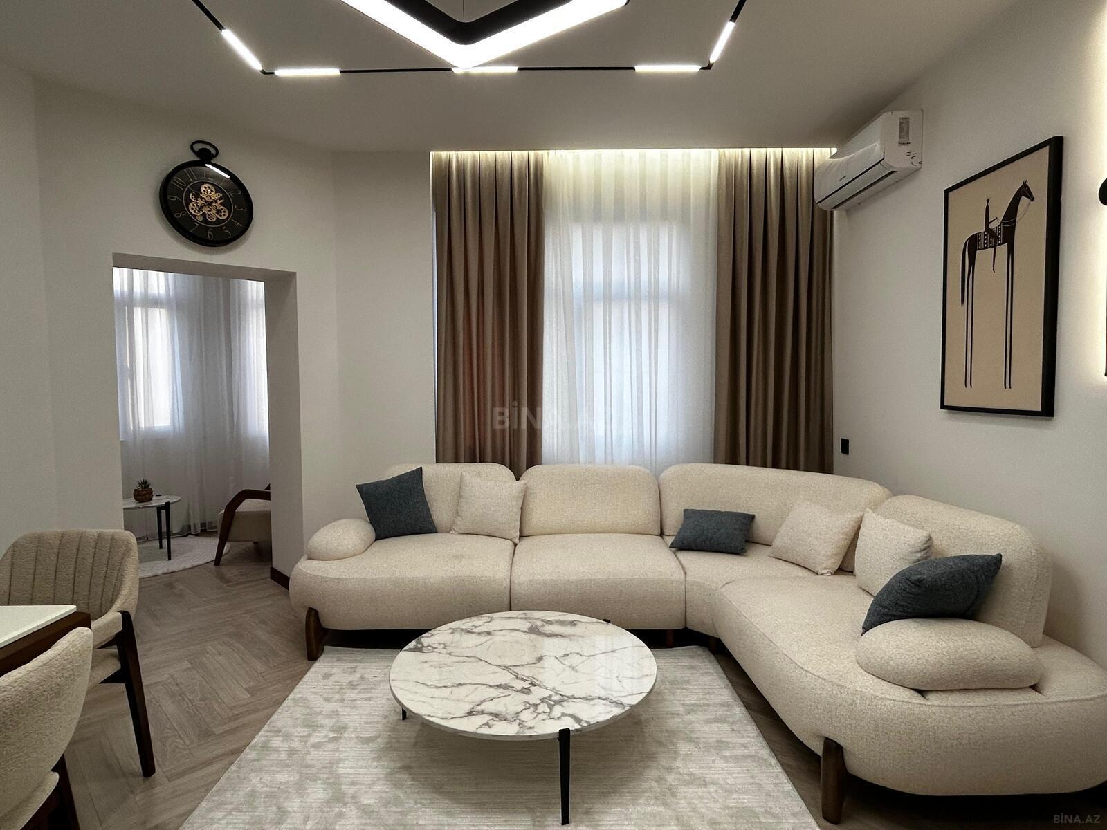 2 otaqlı Yeni tikili, Şah İsmayıl Xətai m., Bakı
