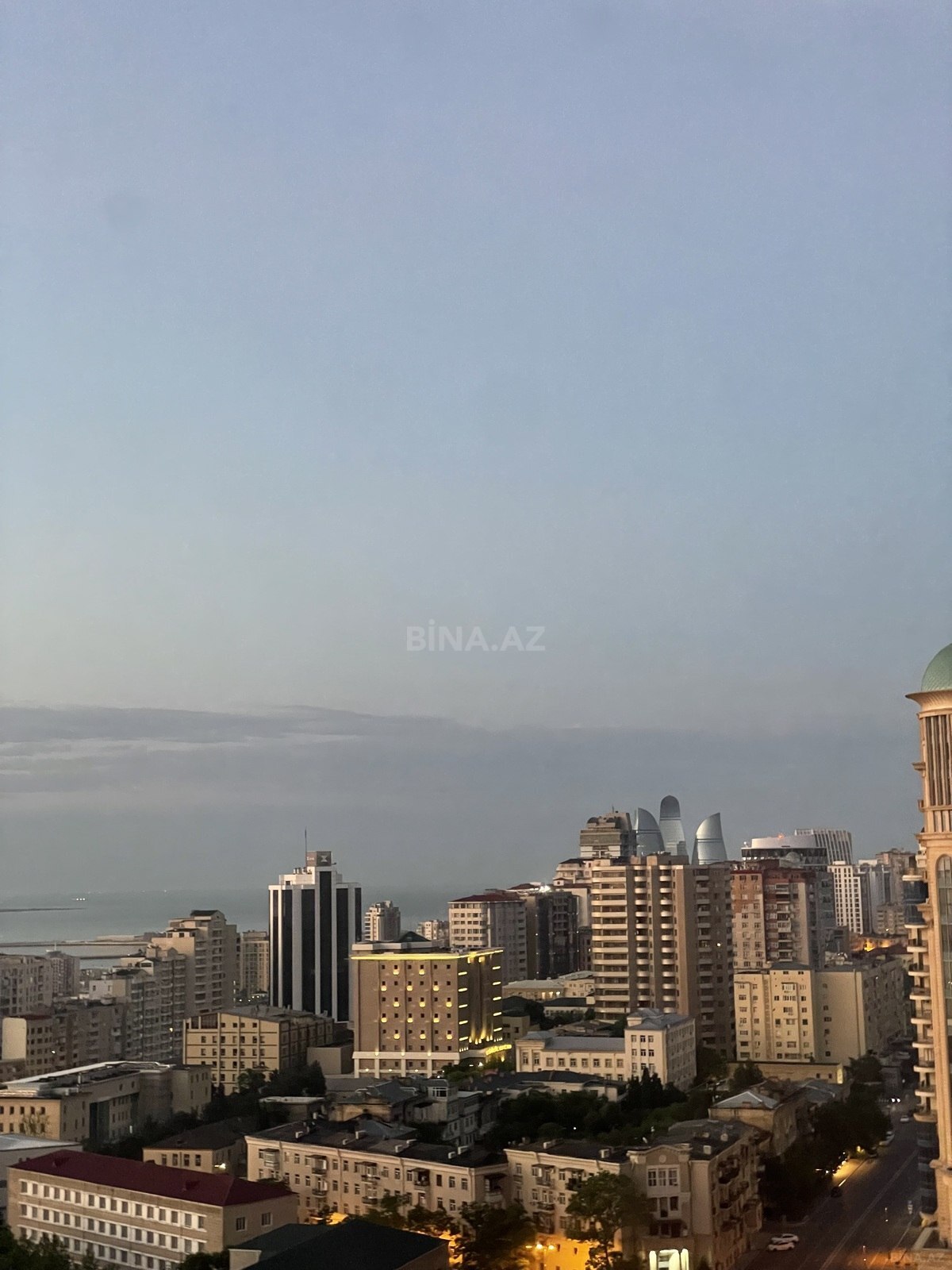 3 otaqlı Yeni tikili, Elmlər Akademiyası m., Bakı