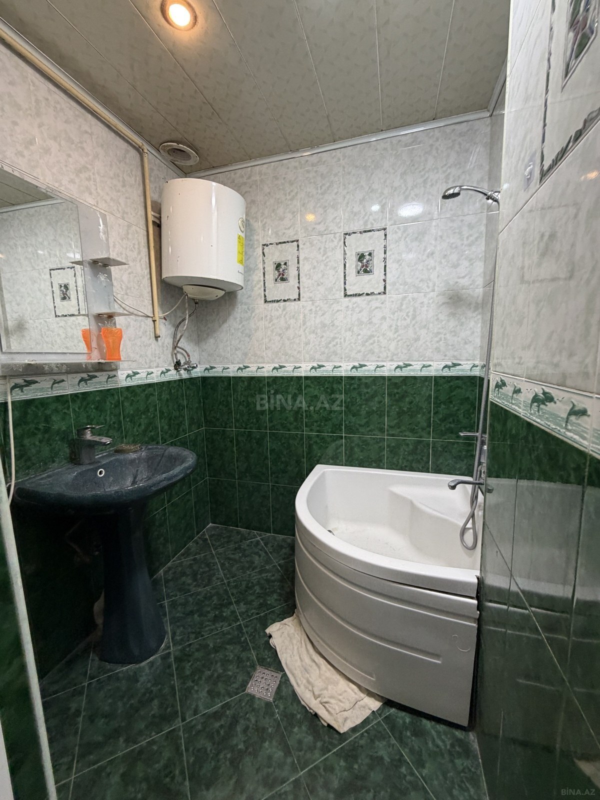 2 otaqlı Köhnə tikili, Həzi Aslanov m., Bakı