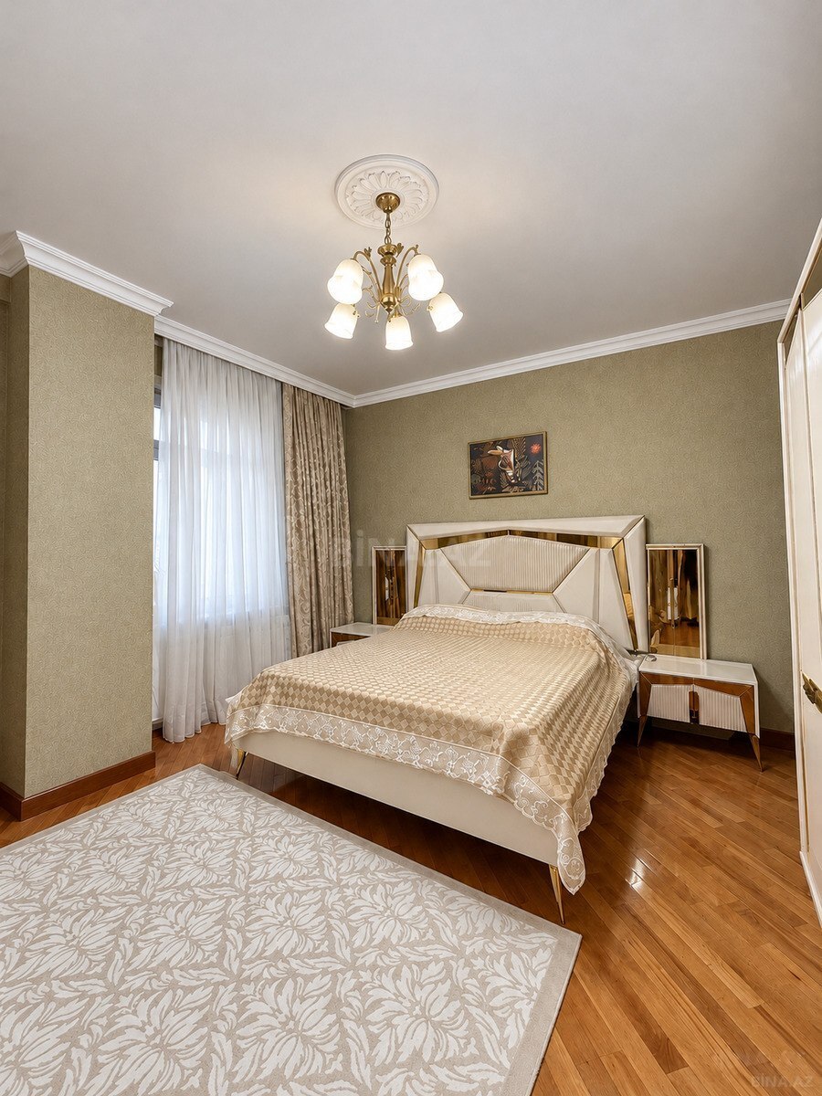 3 otaqlı Yeni tikili, Elmlər Akademiyası m., Bakı