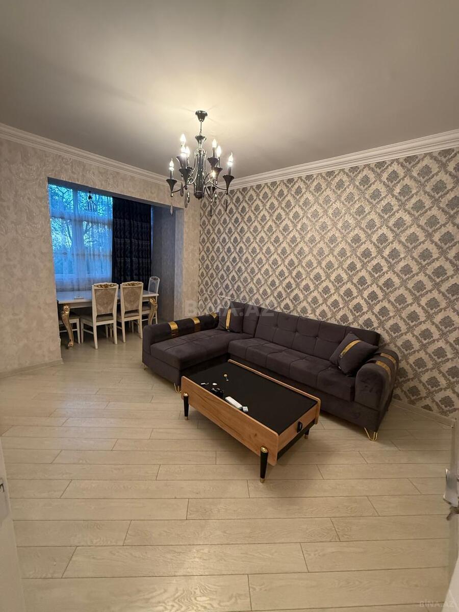 2 otaqlı Köhnə tikili, Memar Əcəmi m., Bakı
