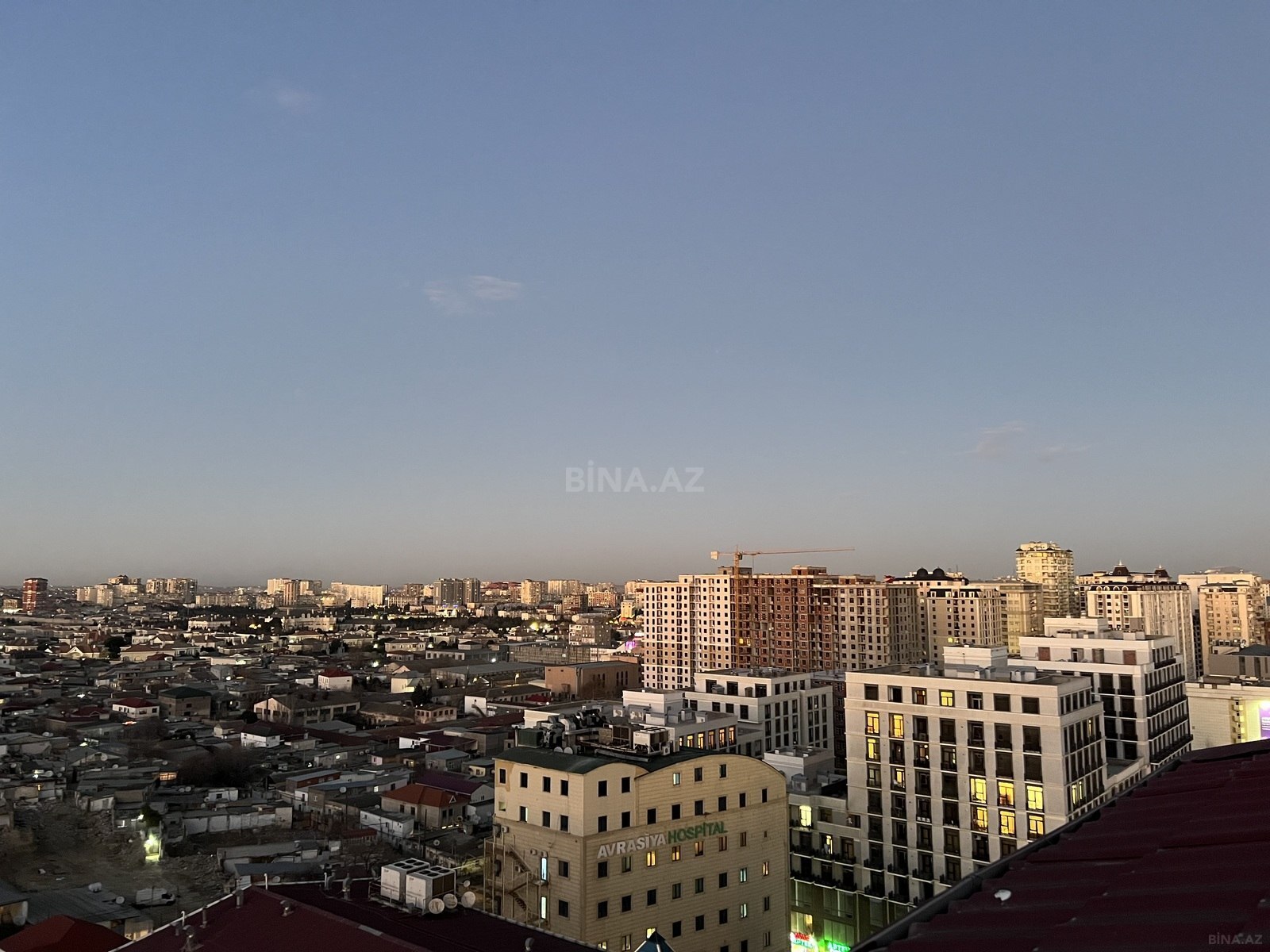 6 otaqlı Yeni tikili, 8 Noyabr m., Bakı