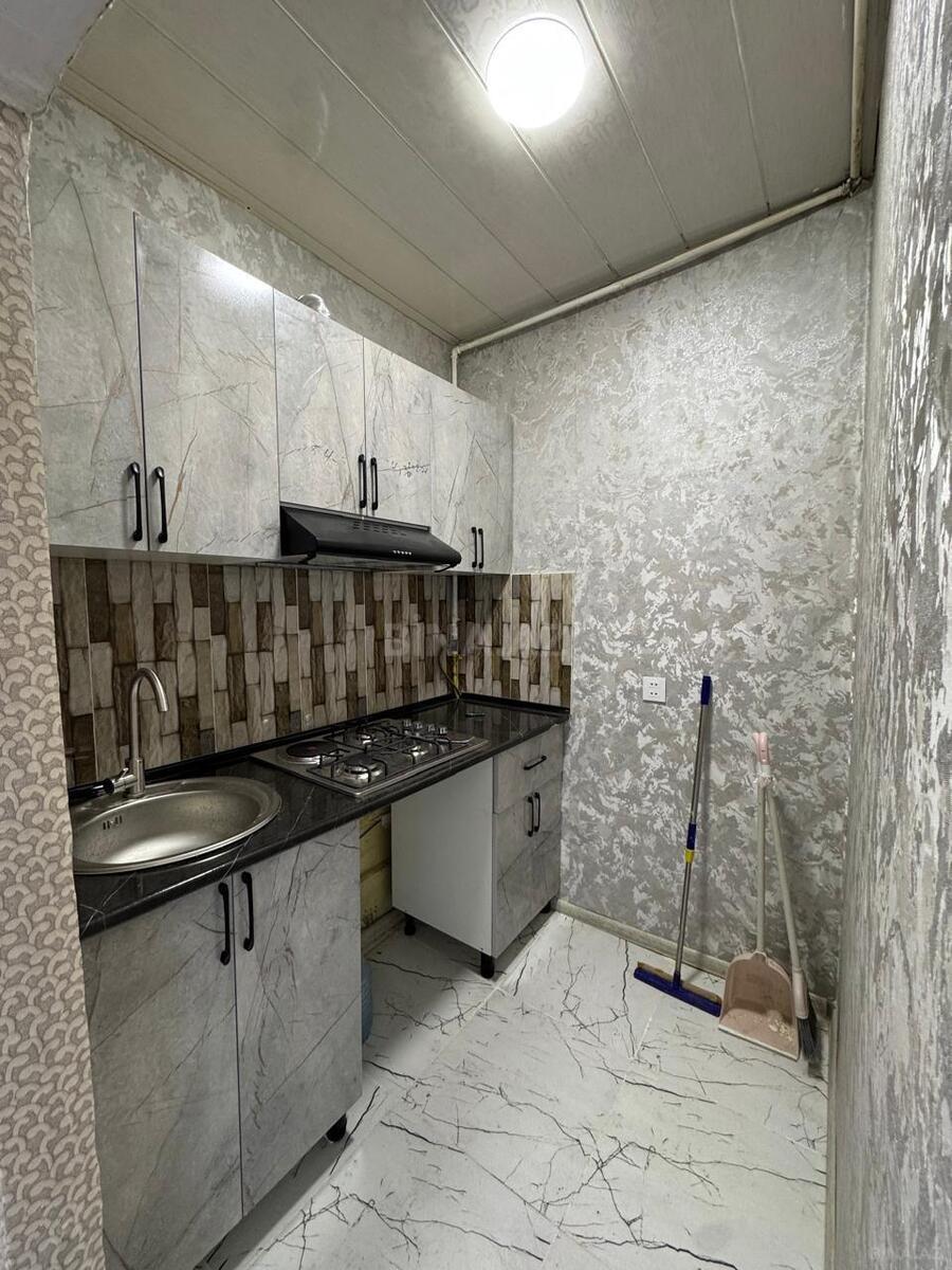 2 otaqlı Köhnə tikili, 20 Yanvar m., Bakı