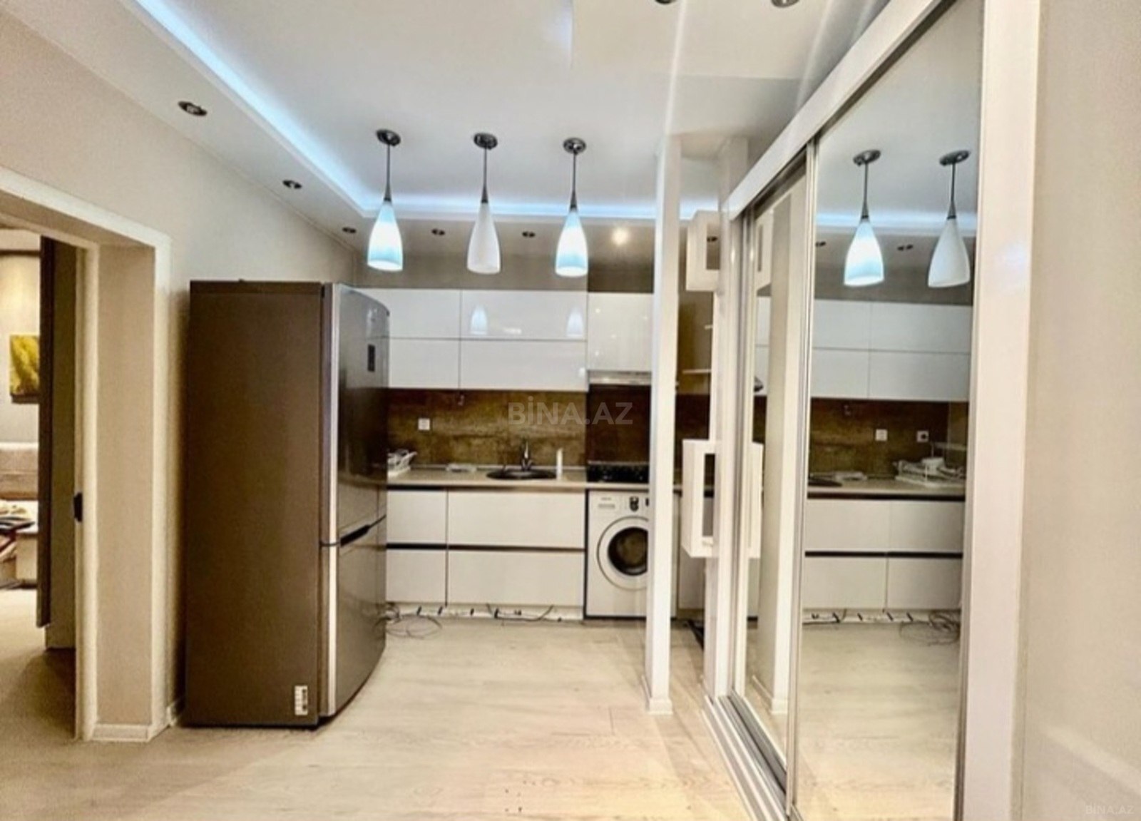 3 otaqlı Yeni tikili, Qara Qarayev m., Bakı