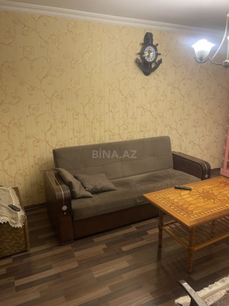 2 otaqlı Köhnə tikili, İnşaatçılar m., Bakı