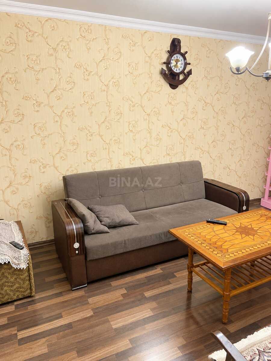 2 otaqlı Köhnə tikili, İnşaatçılar m., Bakı