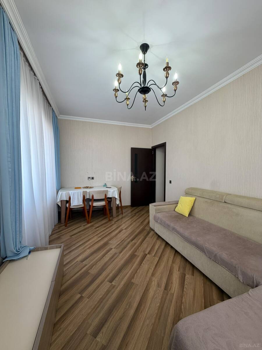 2 otaqlı Köhnə tikili, Xalqlar Dostluğu m., Bakı