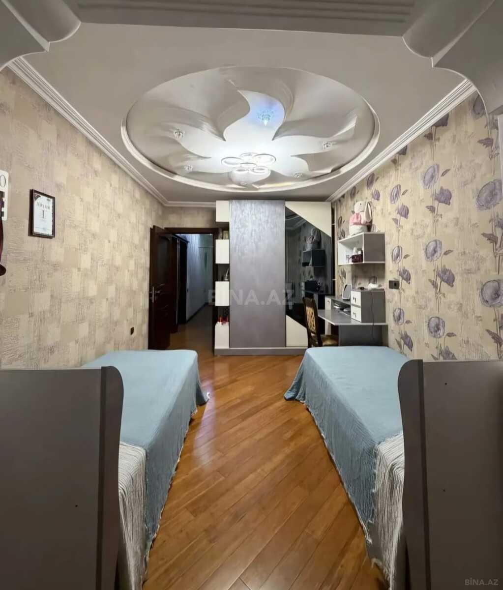 3 otaqlı Köhnə tikili, Əhmədli m., Bakı