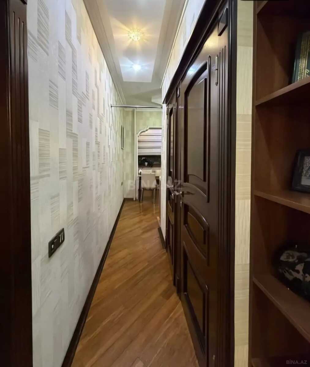 3 otaqlı Köhnə tikili, Əhmədli m., Bakı