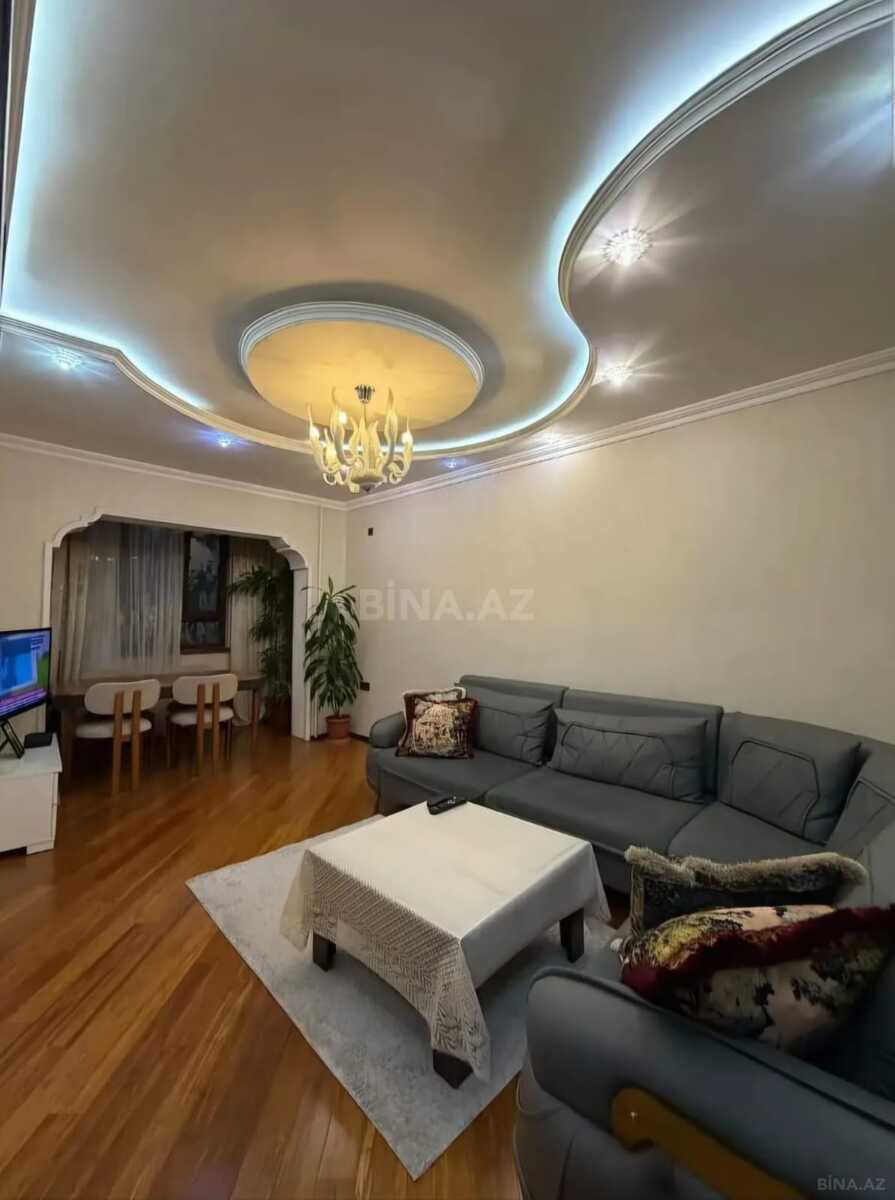 3 otaqlı Köhnə tikili, Əhmədli m., Bakı