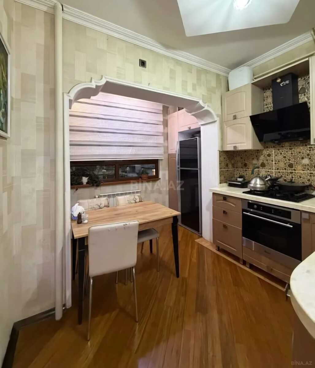 3 otaqlı Köhnə tikili, Əhmədli m., Bakı