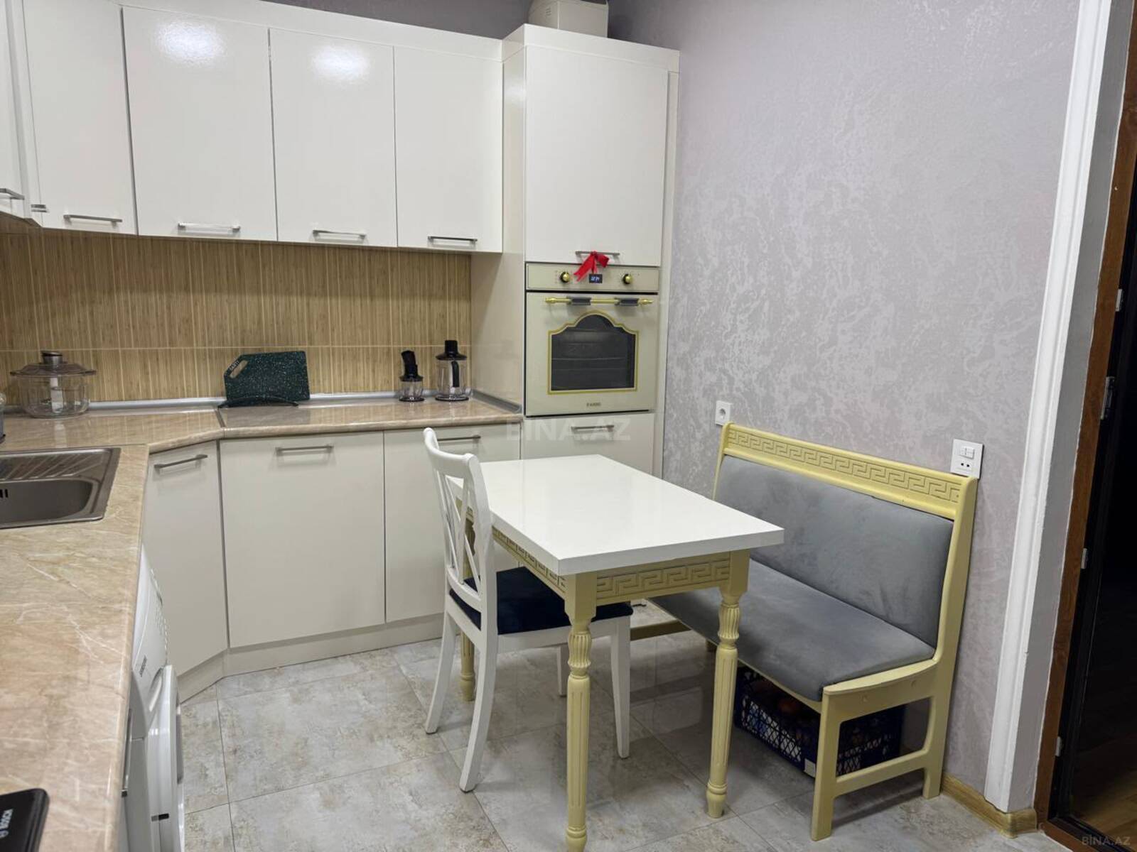 3 otaqlı Köhnə tikili, Nəriman Nərimanov m., Bakı