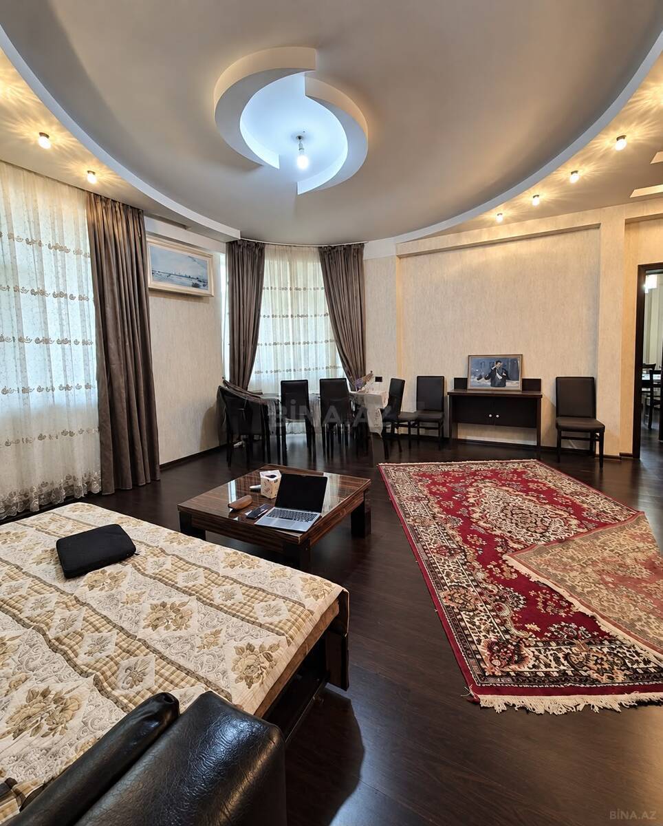 4 otaqlı Yeni tikili, İnşaatçılar m., Bakı